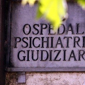 "La pazzia dimenticata" di Adriana Pannitteri (L'Asino d'oro edizioni) "La pazzia dimenticata" di Adriana Pannitteri (L'Asino d'oro edizioni)