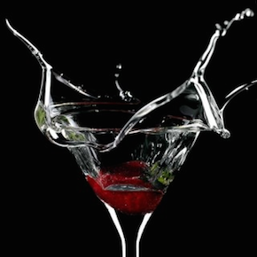 “Martini Eden” a cura di Carolina Cutolo (Nutrimenti Edizioni) “Martini Eden” a cura di Carolina Cutolo (Nutrimenti Edizioni)